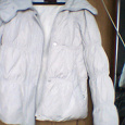 Отдается в дар Куртка белая демисезонная, п. 46-48