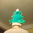 Отдается в дар новогоднее. шапка елка