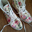 Отдается в дар Женские летние легкие цветные прогулочные туфли.
