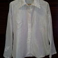 Отдается в дар Нарядная белая блуза с вышивкой, 50р.
