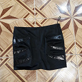 Отдается в дар Две черные юбки 46 размер