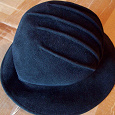Отдается в дар Черная шляпка настоящий Пассаж