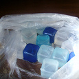 Отдается в дар кубики для льда пластмассовые