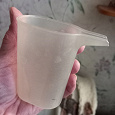 Отдается в дар Пластиковый стаканчик для наливания воды в утюг