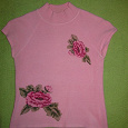 Отдается в дар Розовая футболка с цветами р42