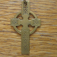 Отдается в дар подвеска — кельтский крест