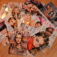 Отдается в дар Глянцевые журналы Vogue, Officiel, Harper's Bazaar