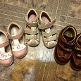 Отдается в дар Детская обувь 22 размер (3 пары)