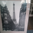 Отдается в дар Ретро постер с изображением эйфелевой башни в рамке