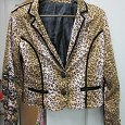 Отдается в дар Женский пиджак с леопардовым принтом, размер 44-46