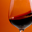 Отдается в дар Вишневое сухое вино(1 литр)