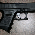 Отдается в дар Пневматический пистолет Glock-26 под 6 мм шары