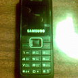 Отдается в дар Сотовый телефон Samsung E1070, рабочий.