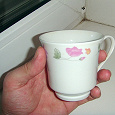 Отдается в дар Четыре кофейные чашки с розовыми цветочками