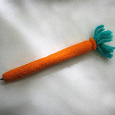 Отдается в дар Морковкус. Валяный чехол для ручки.