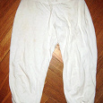 Отдается в дар белые спортивные штаны