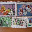 Отдается в дар почтовые марки-бабочки, насекомые