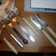 Отдается в дар столовые приборы: вилки и ножи
