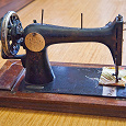Отдается в дар Старинная швейная машинка Zinger Kohler