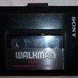 Отдается в дар Кассетный аудиоплеер SONY Walkman WM-F2015