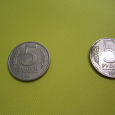Отдается в дар 2 монетки (уже 1-ЛМД) по 5 рублей 1991 года, ЛМД и ММД