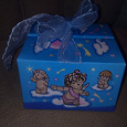 Отдается в дар удобная коробочка для мелочей или подарка.