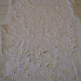 Отдается в дар Очень оригинальная блузка-безрукавка белого цвета (не как на фото). Размер 48 (?)