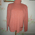 Отдается в дар свитер 48-50 размер.