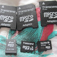 Отдается в дар Флешки microSD с адаптерами