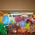 Отдается в дар Коробка с игрушками