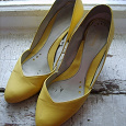 Отдается в дар желтые туфли