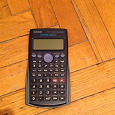Отдается в дар Калькулятор CASIO Scientific Calculator fx-82ES