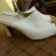 Отдается в дар Открытые женские кожаные туфли из СССР