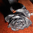 Отдается в дар Чёрная металлическая роза