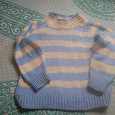 Отдается в дар вязаный детский свитер