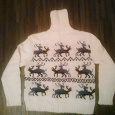 Отдается в дар Юмористический мужской свитер с совокупляющимися оленями на норвежский лад