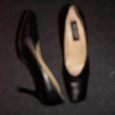 Отдается в дар Черные туфли, размер 40-41 на узкую ногу