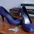 Отдается в дар Темно-фиолетовые туфли на каблуке