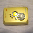 Отдается в дар радиолюбителю: неработающий кассетник Sony Walkman WM-FX521