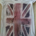 Отдается в дар Новая футболка с Британским флагом