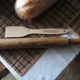 Отдается в дар деревянная скалка для теста и лопаточка