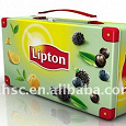 Отдается в дар Чай Lipton в железной коробке.