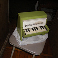 Отдается в дар музыканту мини-пианино
