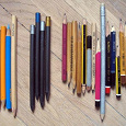 Отдается в дар карандаши и ручки