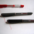 Отдается в дар Ручки фирмы Uni Mitsubishi Pencil, красные