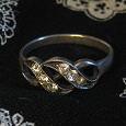 Отдается в дар серебряное кольцо с фианитами