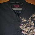 Отдается в дар Мужской пиджак с драконами и рубашка и иероглифами