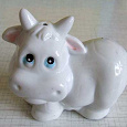 Отдается в дар Красавица-коровка хочет к Вам домой :) Может быть ракрашена по Вашему вкусу :)