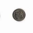 Отдается в дар Три монетки из разных стран.