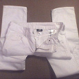 Отдается в дар Белые джинсы на девочку 11-12лет